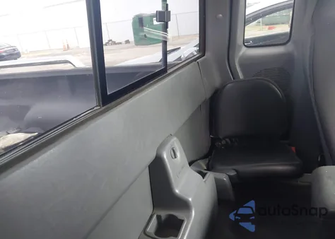 2005 Ford Ranger Edge/Fx4 Level Ii/Fx4 Off-Road/Xlt from USA, damaged, VIN 1FTZR45E95PA13935